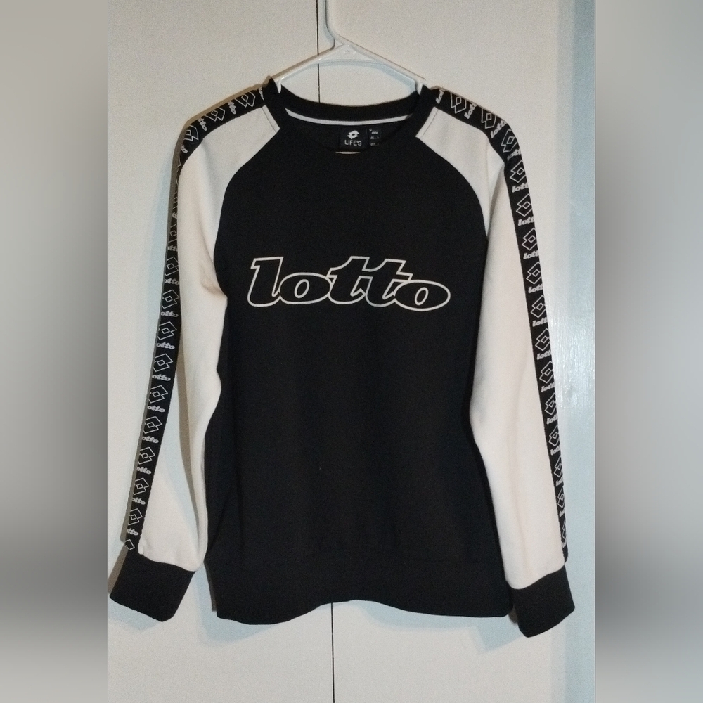 LOTTO Women's Black and White Logo Sweater